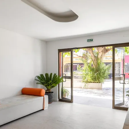 Neptuno بيت ضيافة 3*