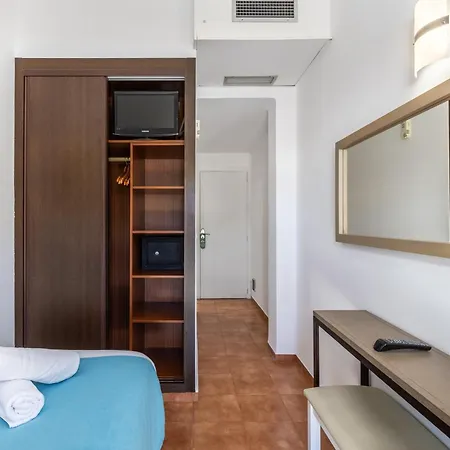 Neptuno 3* باغيرا