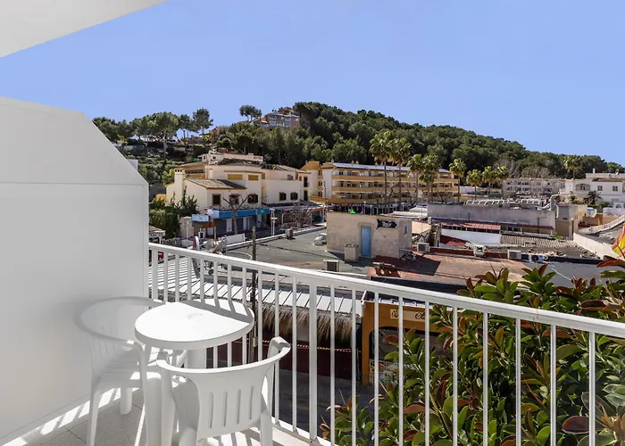 בית הארחה Neptuno 3*