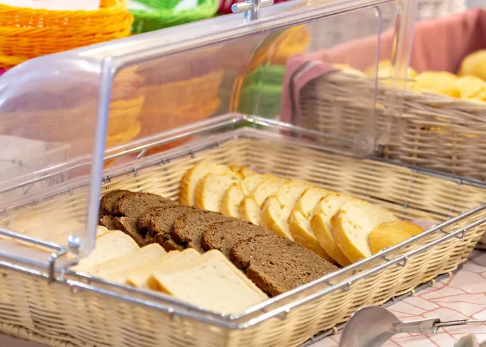 Neptuno בית הארחה 3*