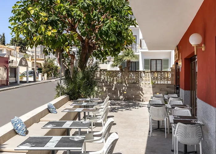 Neptuno 3* פגוארה