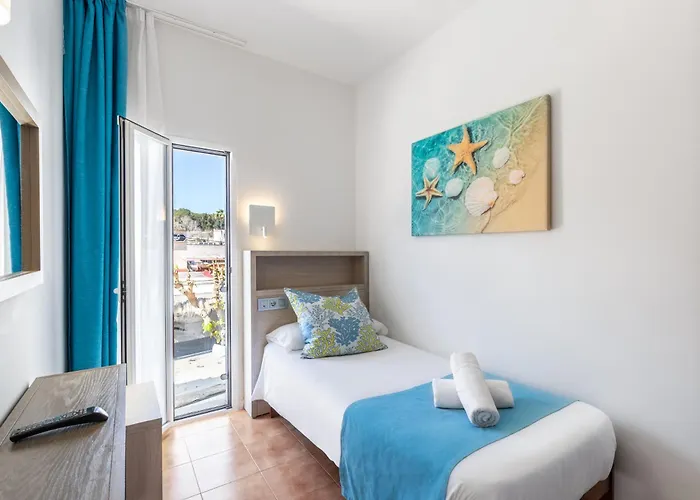 Neptuno בית הארחה