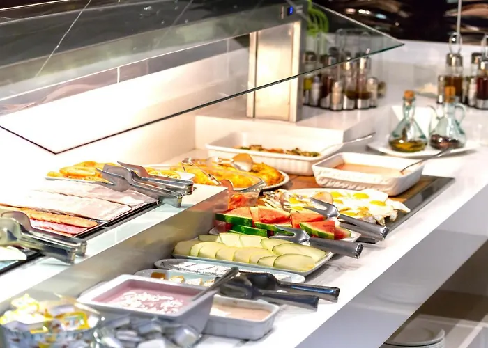 Neptuno בית הארחה 3*